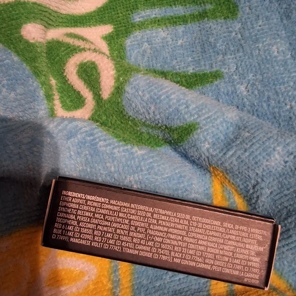 NWT LIPSTICK MATTE #405 - Picture 4 of 5